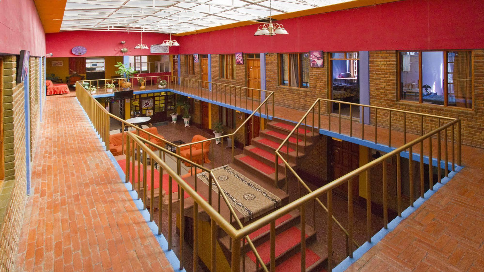 Tonito Hotel Uyuni Esterno foto